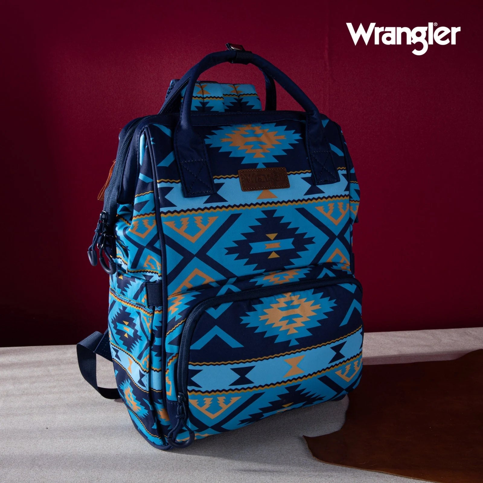 WG2204 Wrangler Aztec Print Callie Backpack – El Rodeo  display picture 1