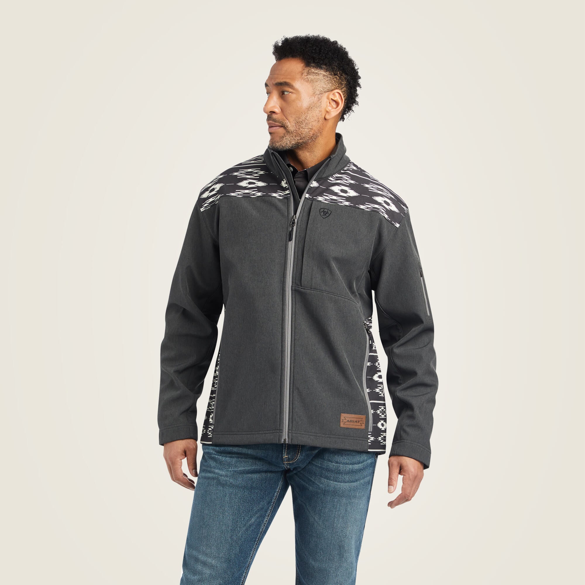 2132 Ariat Men's Vernon 2.0 Chimayo Jacket