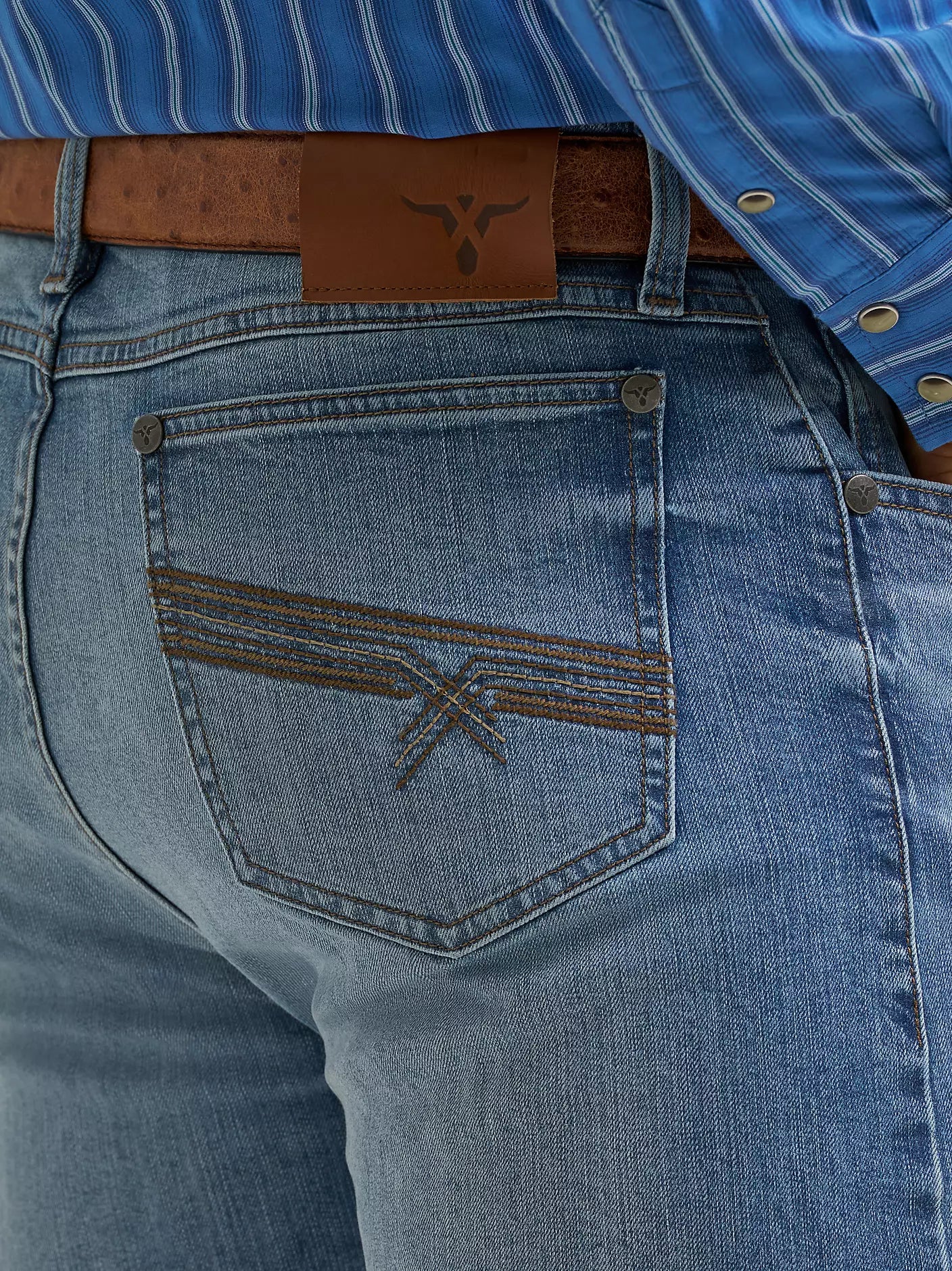 8537 Wrangler Men's 20X No. 42 Vintage Bootcut Jeans