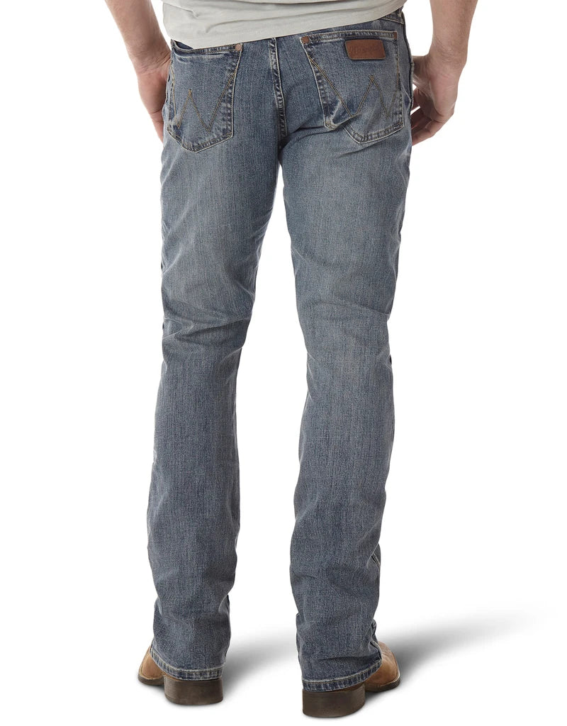 77MWZGL Wrangler Men's Retro Slim Boot Jeans