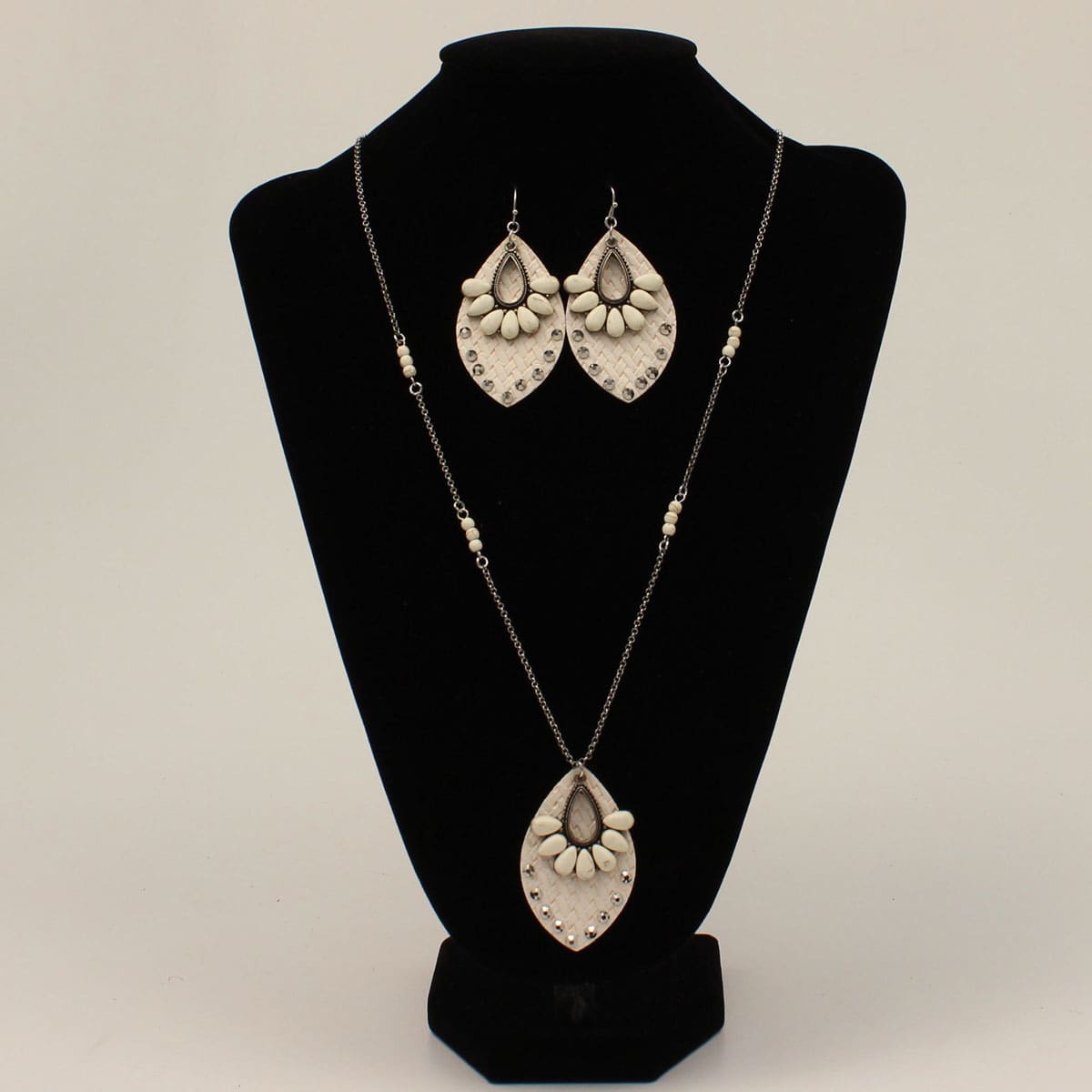 Blazin_Roxx_Necklace_and_Earring_Set_Basketweave_Leather_Tear_Drop_Stones_prd_82199_s_30471.jpg