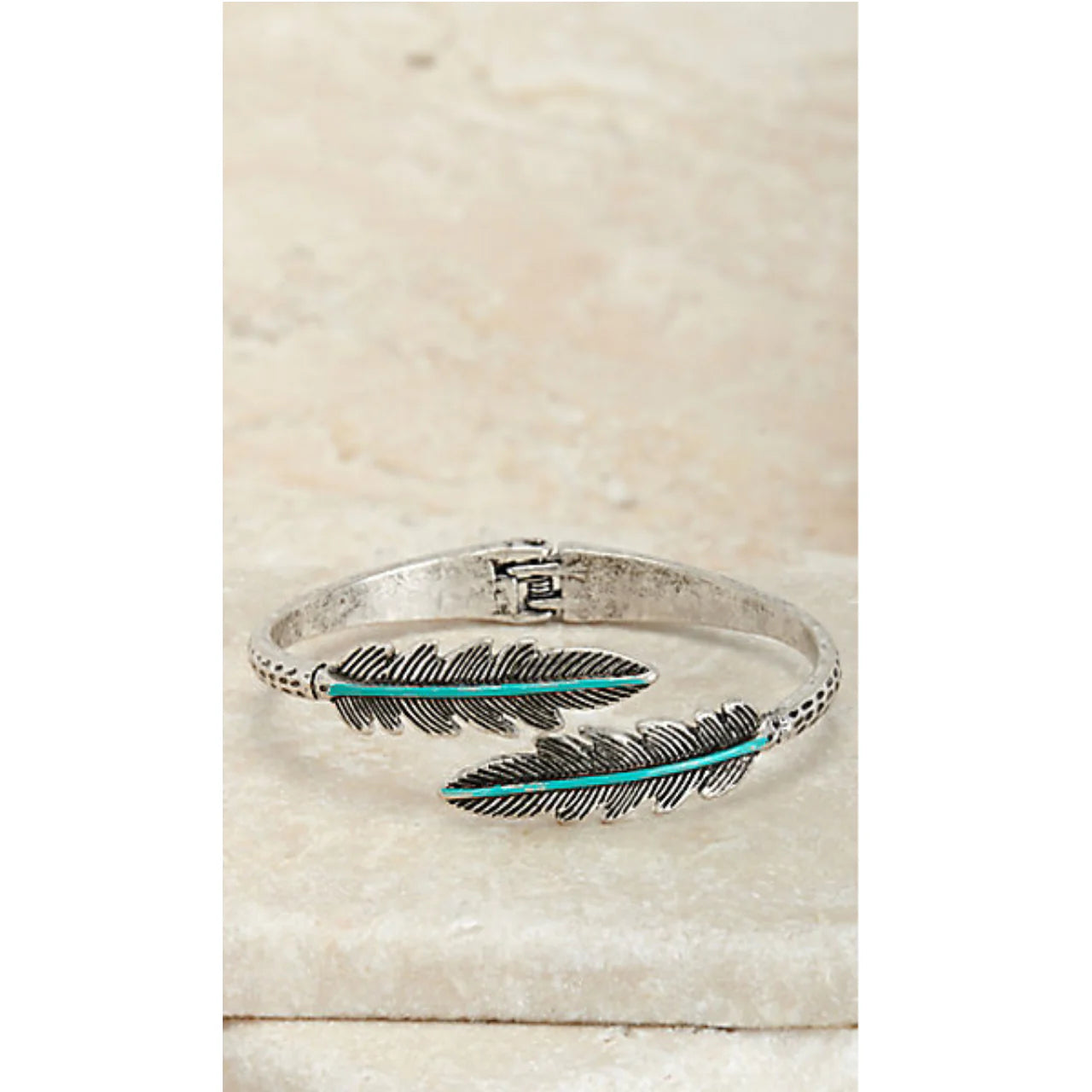 DLB0335 M&F Western Turq Feather Bracelet