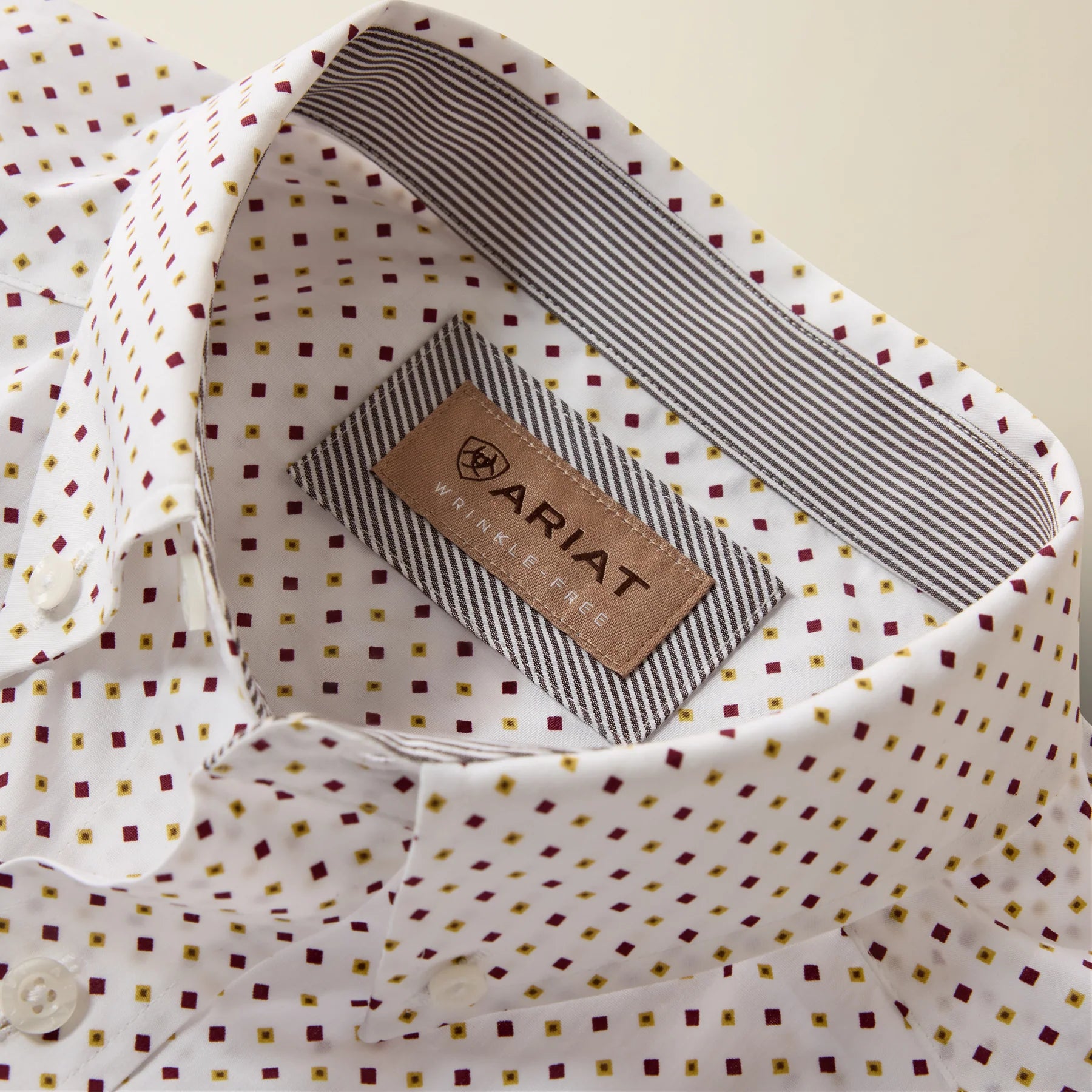 0625 Ariat Men's Reginald Wrinkle Free Classic Fit Shirt