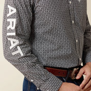 0671 Ariat Men's Dawson Classic Fit Shirt