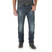 WLT88BZ Wrangler Men's Retro Slim Fit Straight Leg Jeans