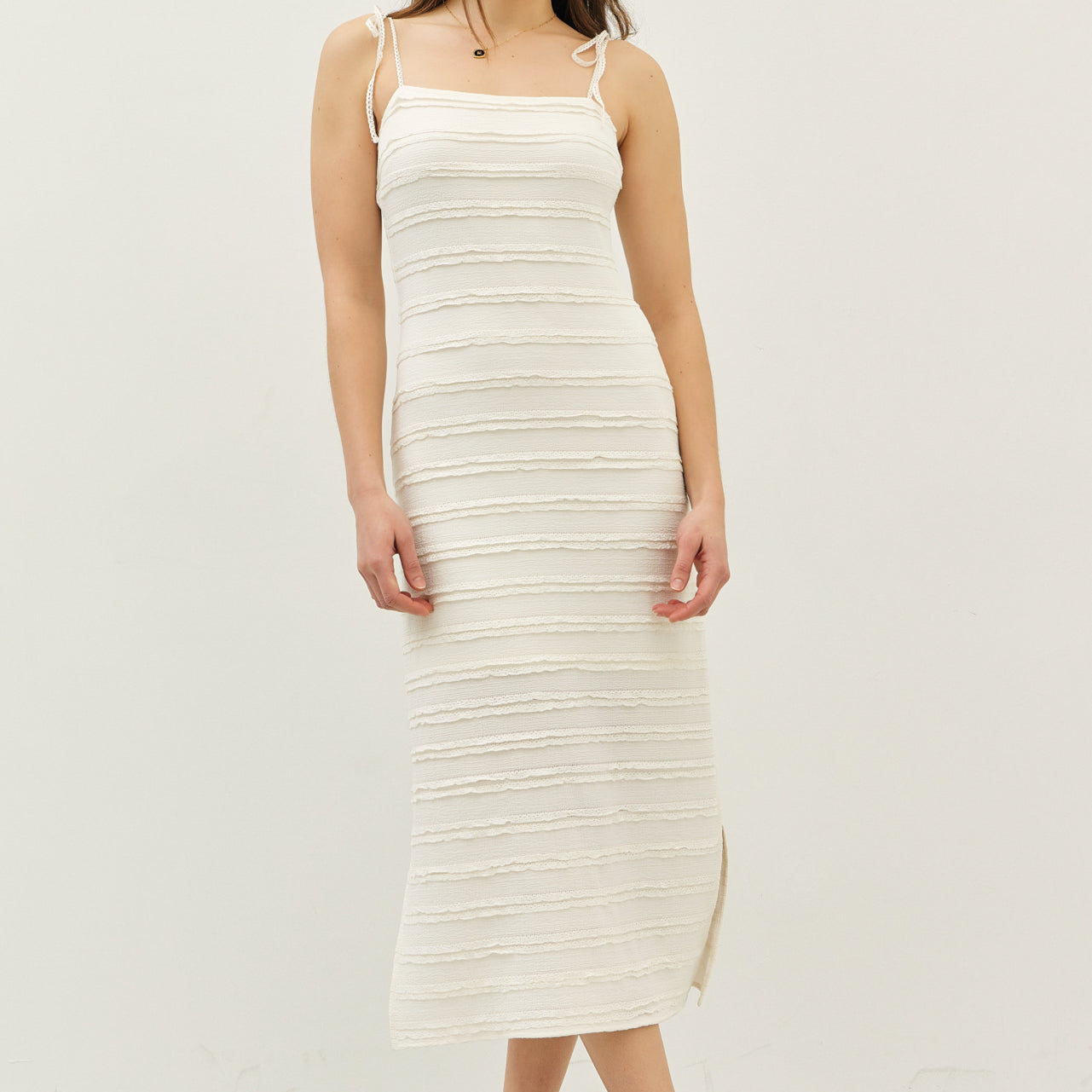 h15683d_ivory_25.jpg