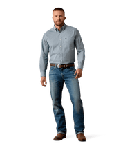 0660 Ariat Men's Lester Classic Fit Long Sleeve Shirt