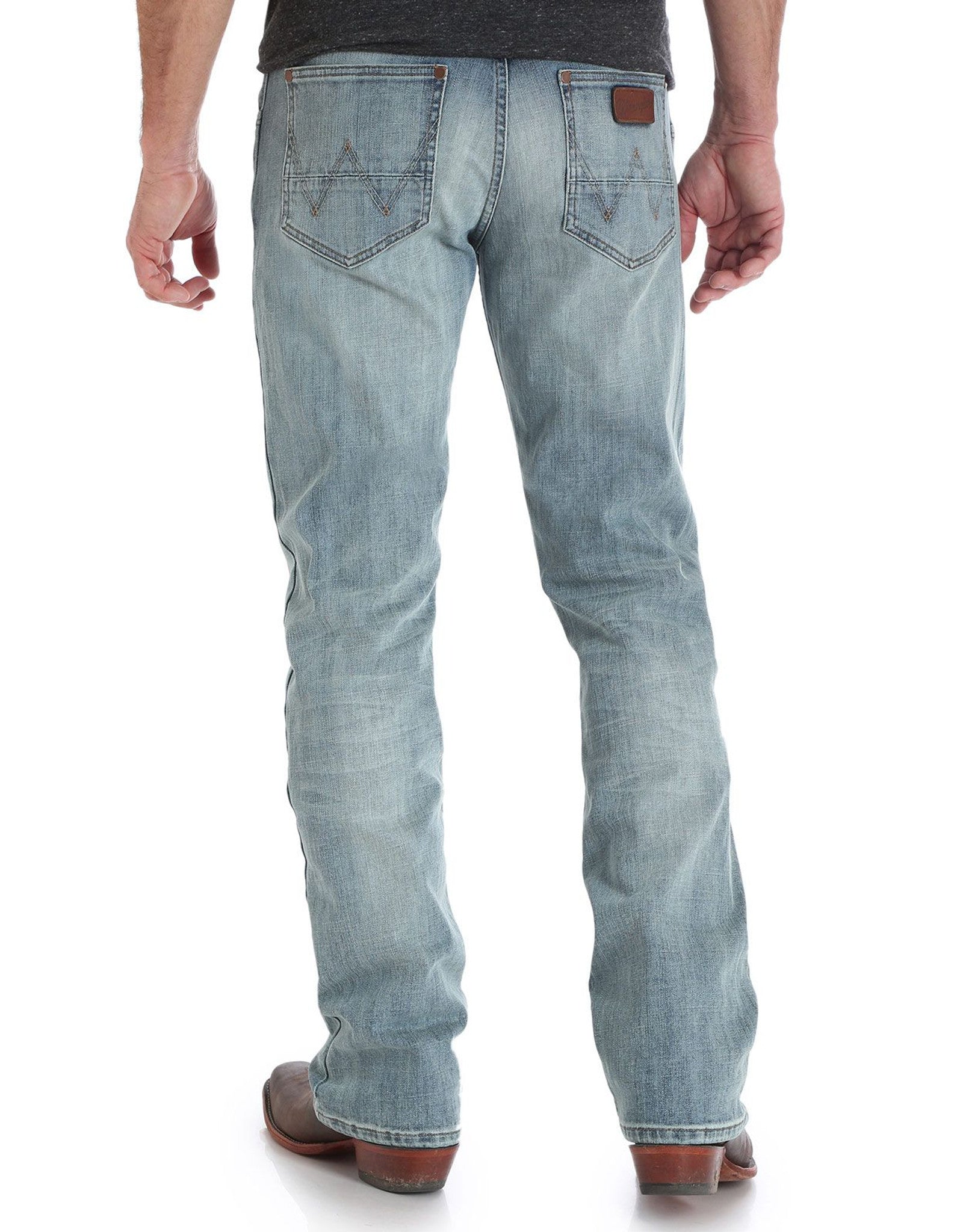 77MWZBR Wrangler Men's Retro Slim Fit Bootcut Jeans