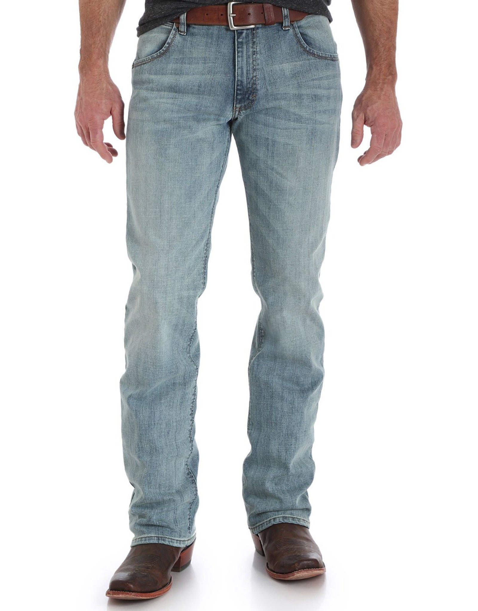 77MWZBR Wrangler Men's Retro Slim Fit Bootcut Jeans